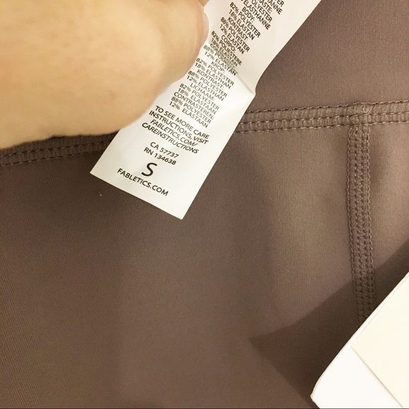 NWT Fabletics Cashel Foldover Powerform Leggings - Picture 7 of 9